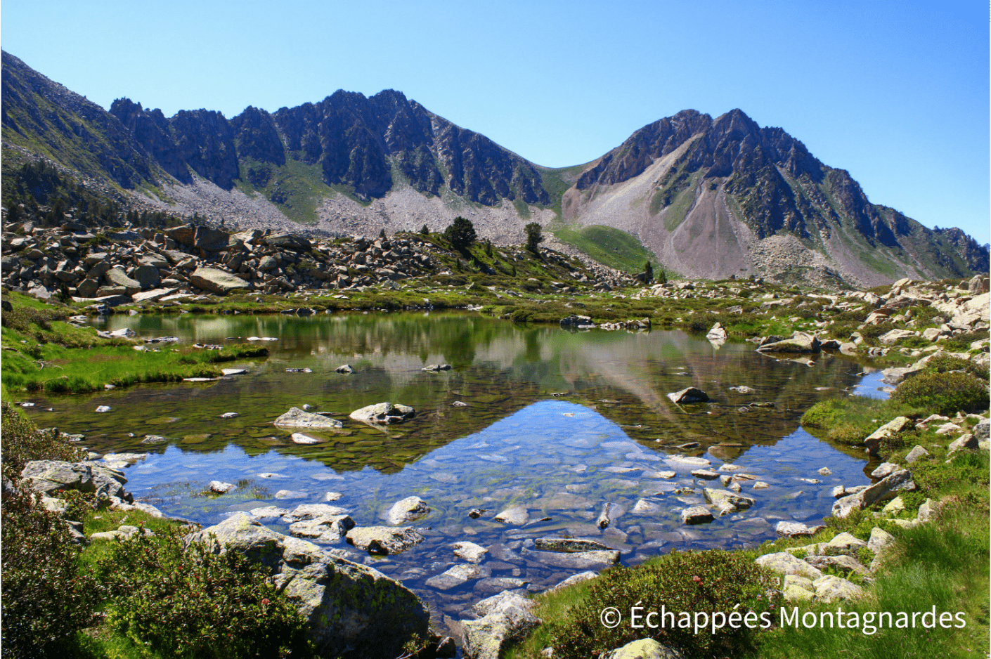 Laquet sans nom près du lac Nère
