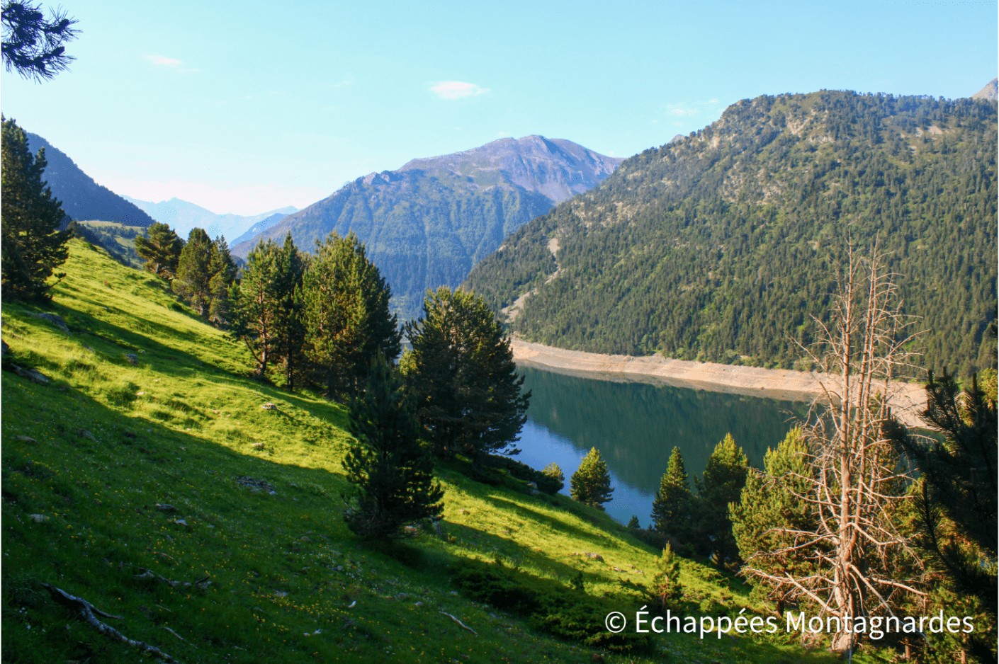 Troisième étape. Lueurs du matin au lac de l'Oule