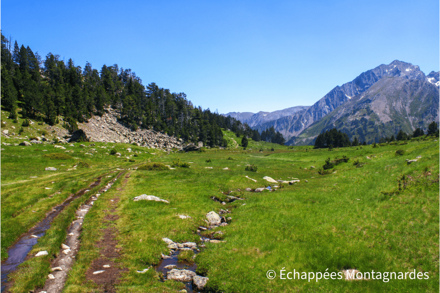 Direction le col d'Estoudou