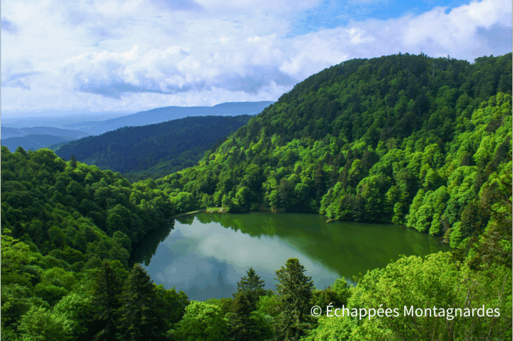 Le lac des Perches sur le GR®501
