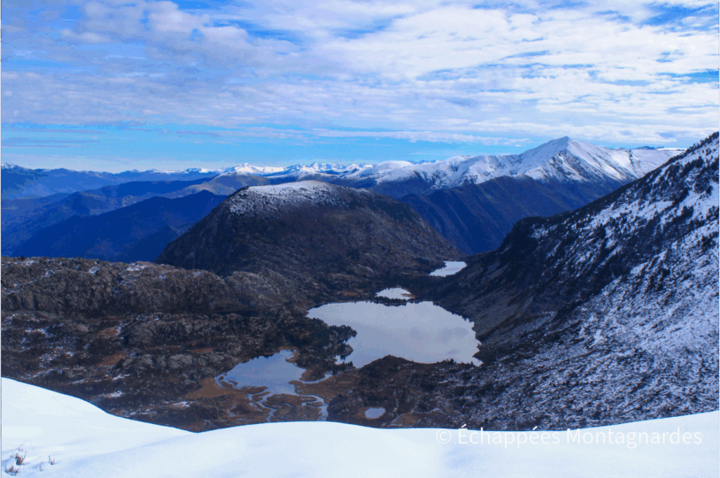 Cabanatous panorama étangs de Bassiès