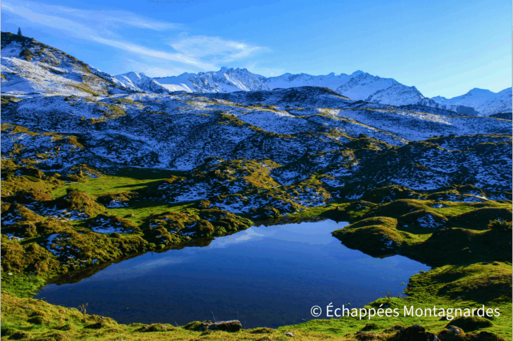 Cabanatous reflets montagnes ariégeoises