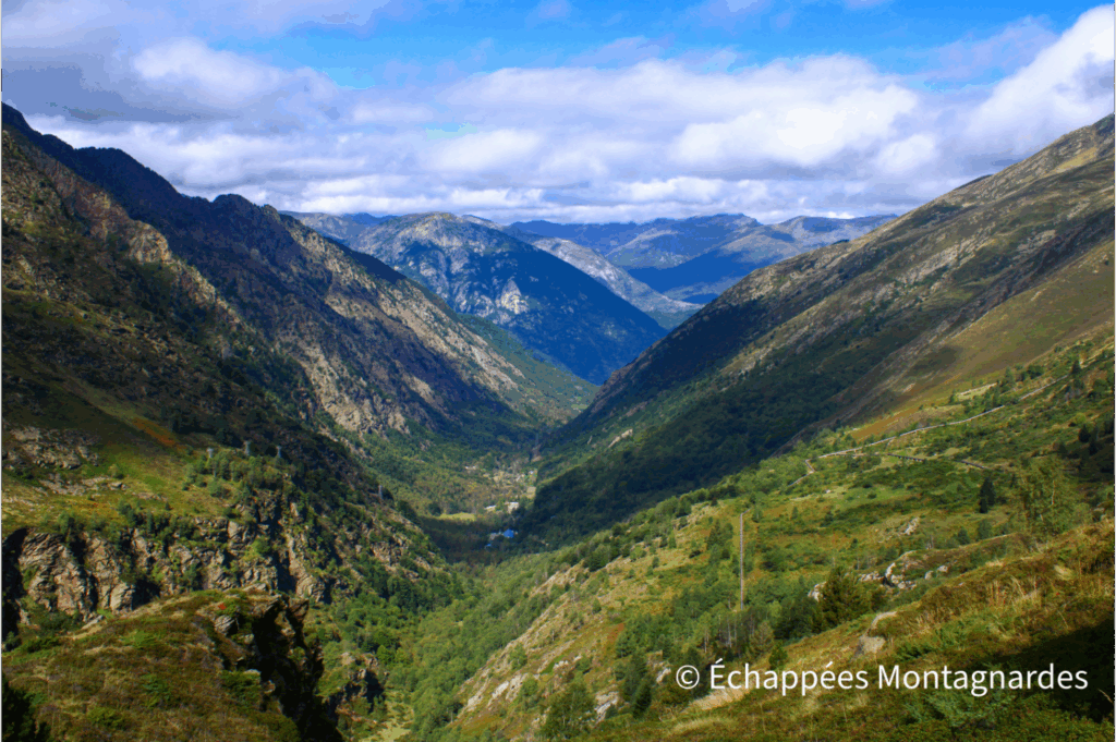 Etang d'Izourt panorama vallée Vicdessos