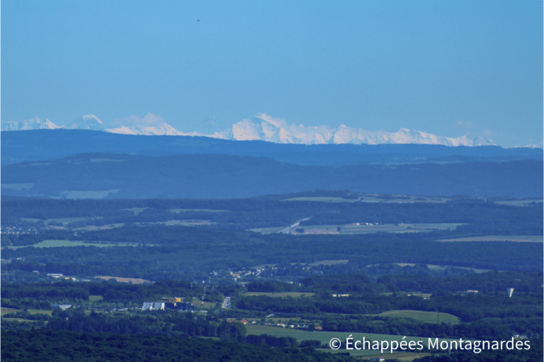 Panorama vers le Doubs et les Alpes suisses depuis le fort du Salbert (Belfort)