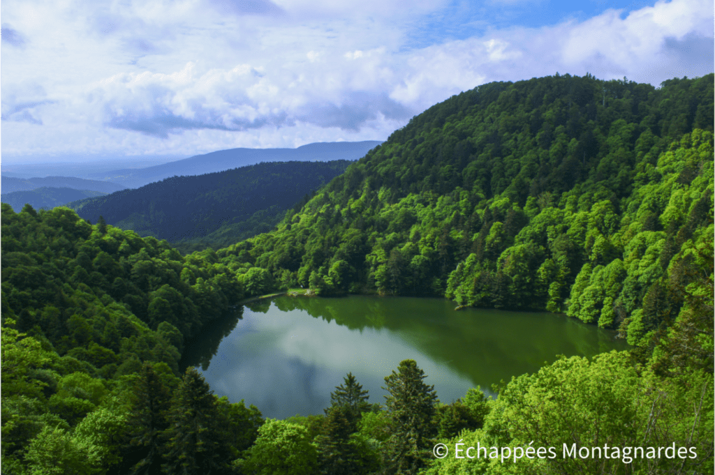 Vue sur le lac des Perches GR®5