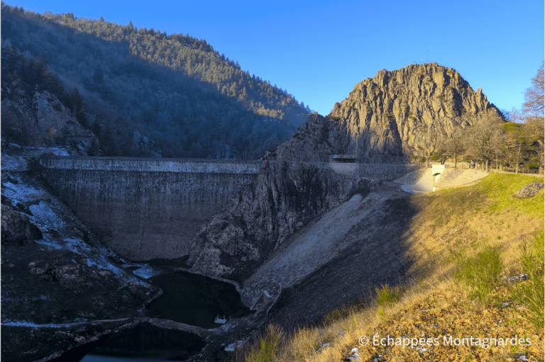Le gouffre d'Enfer et son barrage, près de Saint-Etienne, une superbe randonnée dans le massif du Pilat