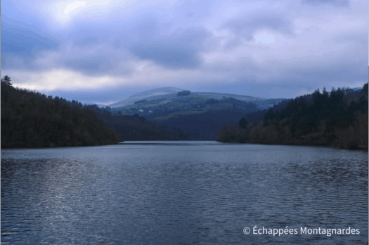 Lac de Couzon et gorges de Couzon : randonnée en boucle par les hauteurs