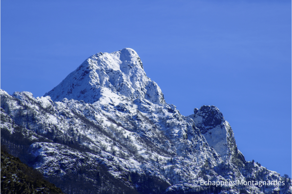 Zoom sur la splendide Dent d'Orlu (2222 m) : une autre randonnée incontournable de la vallée