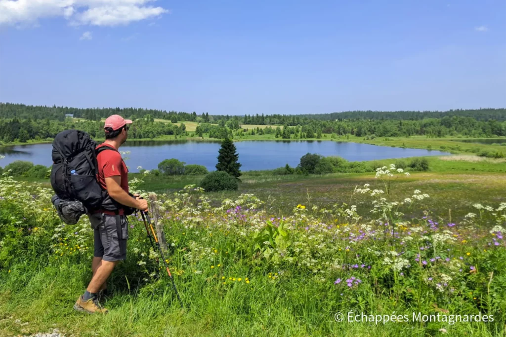 Traversée du Jura étape 12 - Vue sur le somptueux lac de Bellefontaine
