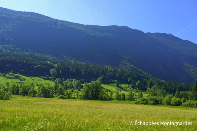 Traversée du Jura étape 16 - Au pied des monts Jura, dans la vallée de la Valserine, en direction de Lélex