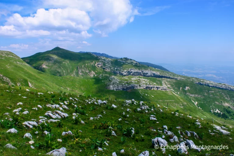 Traversée du jura étape 17 - Je poursuis sur ces montagnes sauvages et splendides, à travers la réserve naturelle de la Haute Chaine du Jura