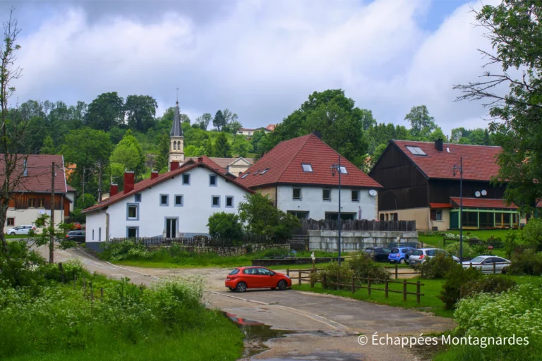 Traversée du Jura, étape 6 - Pause dans le petit village des Alliés, côté français