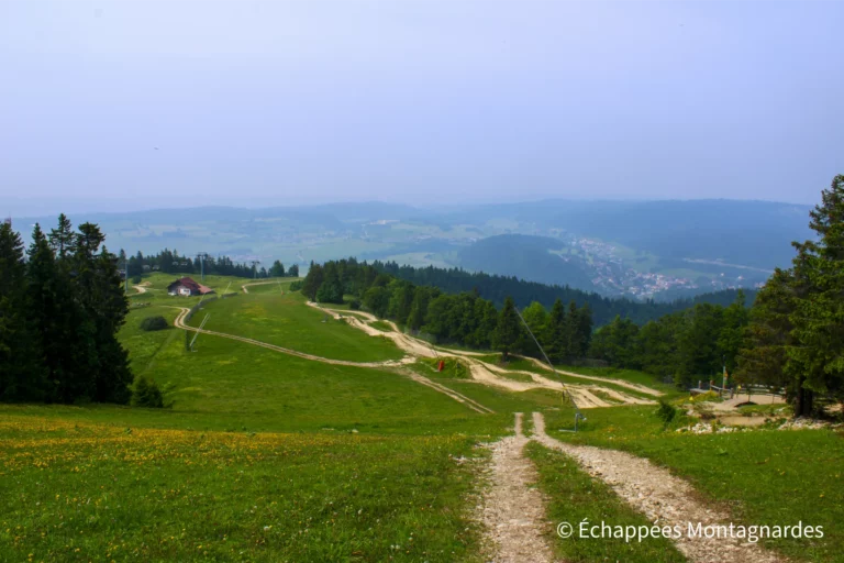 Traversée du Jura étape 9 - Montée raide au sommet du Morond (1419 m)