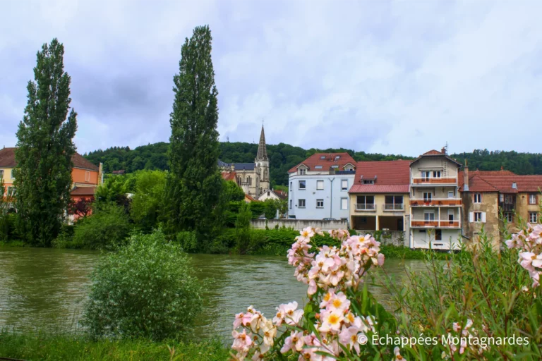 Traversée du Jura étape 2 - Traversée de Pont-de-Roide, au bord du Doubs