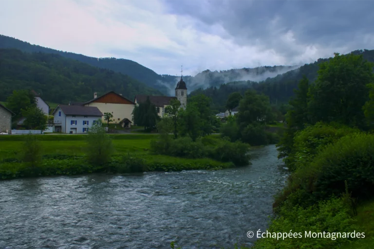 Traversée du Jura - Même ambiance, toujours dans la vallée du Doubs, dans le village de Soulce-Cernay