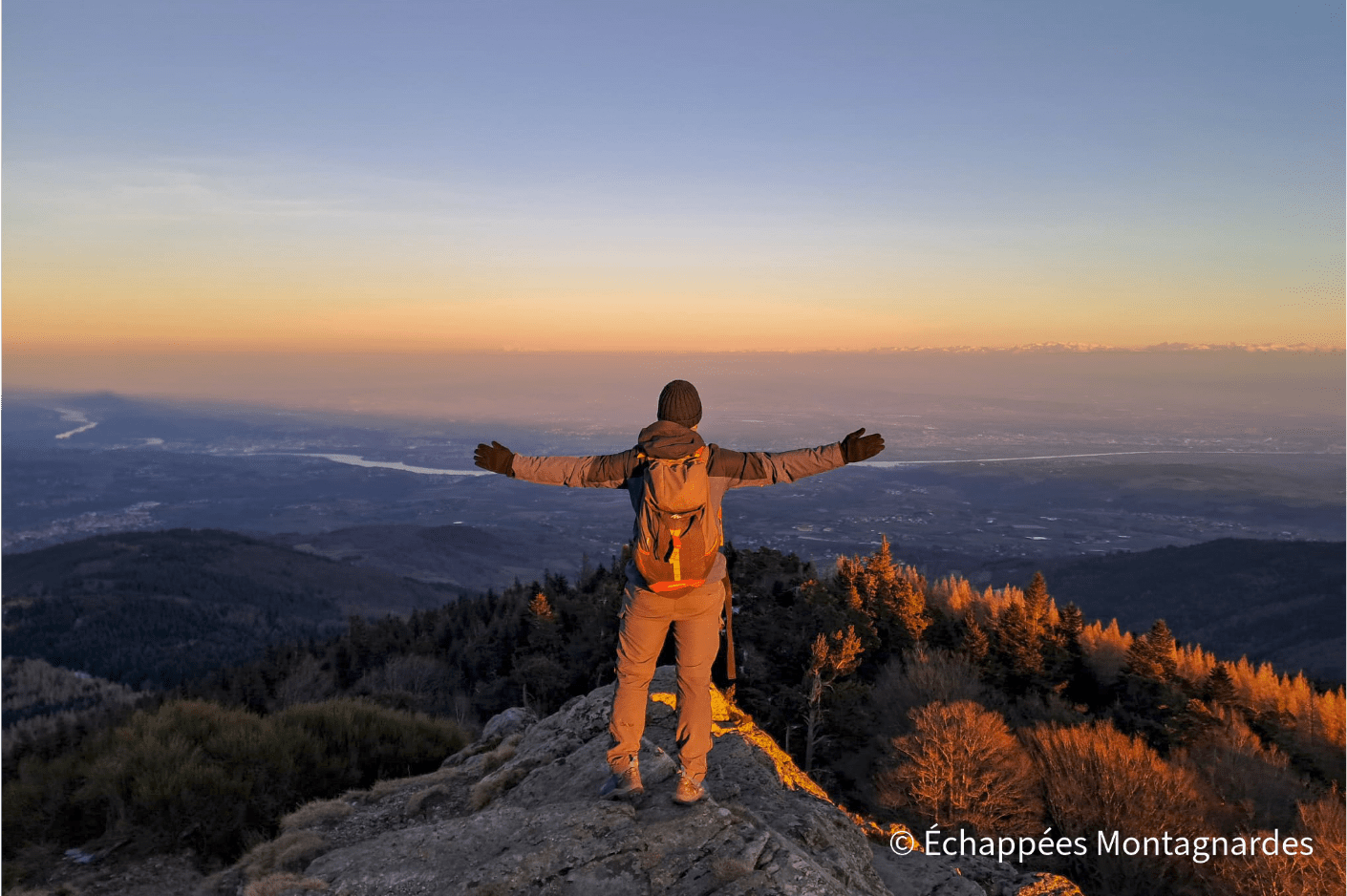 You are currently viewing Pic des Trois Dents (Pilat) : randonnée spectaculaire depuis le col du Gratteau