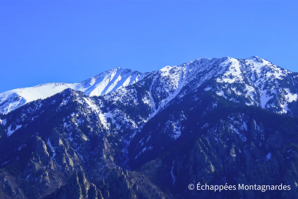 Randonnée tour de Goa - Vers le sommet du Canigou et ses somptueuses crêtes enneigées