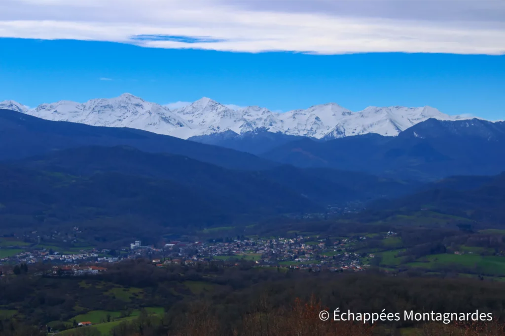 Randonnée Tuc de Montcalivert - Au-dessus de Saint-Girons, le Mail de Bulard (2750 m), le pic de Maubermé (2880 m), le pic de Serre-Haute (2713 m) et le pic de Crabère (2630 m), extrémité sud-ouest du Couserans
