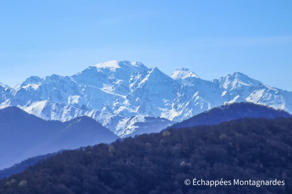 Randonnée Arnave col d'Ijou - Le massif du Montcalm, où se situent les plus hauts sommets d'Ariège