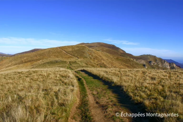 Une longue et belle étape de crêtes nous attend.