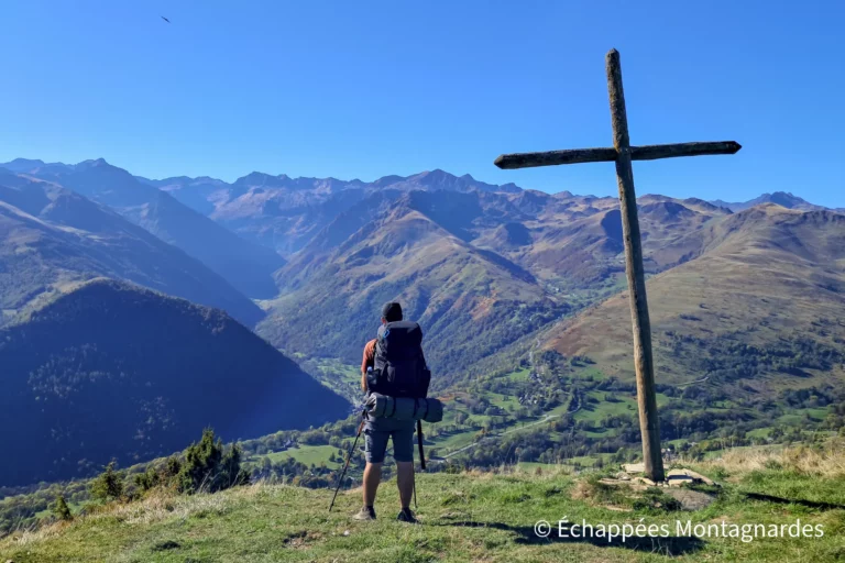 Croix de Garin, face au val d'Astau. La vue est magnifique !