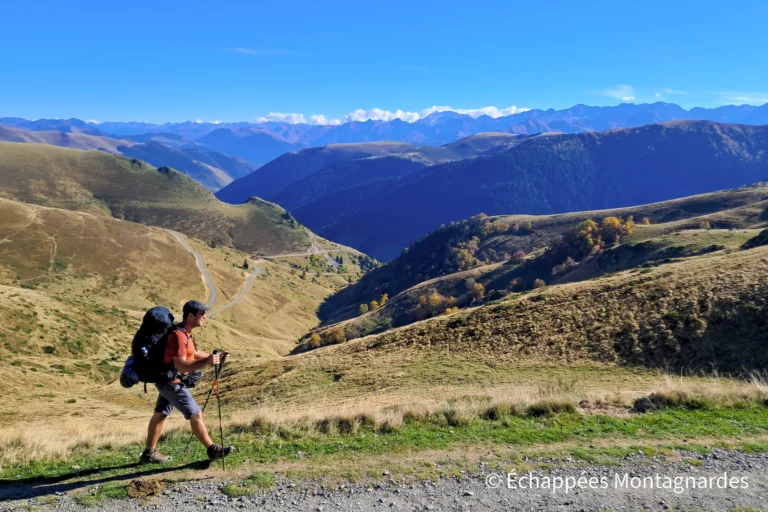 Nous franchissons le port de Balès (1755 m) puis le port de Pierrefite (1857 m), en tournant tout autour de la vallée d'Oueil.