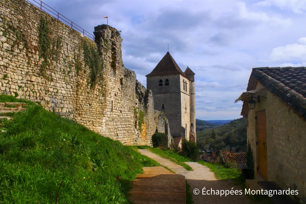 Ce village du Lot est un incontournable, à visiter absolument... Attention cependant : en saison, il est très fréquenté.