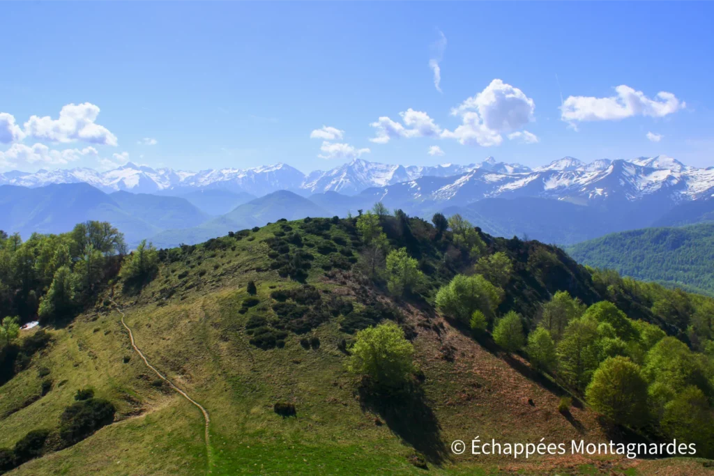 Vers le Mont Valier et le pic de Maubermé. Quelle vue...