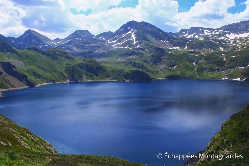 Randonnée lac Bleu de Lesponne - Jolie ambiance sur le lac Bleu, alors que les nuages se font de plus en plus nombreux.