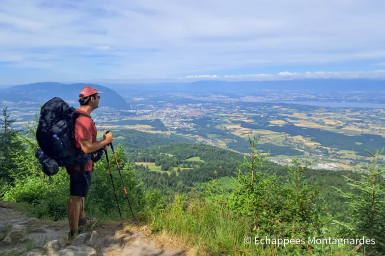 Panorama vers le Mont Salève, le Haut-Jura et le lac Léman depuis les Voirons